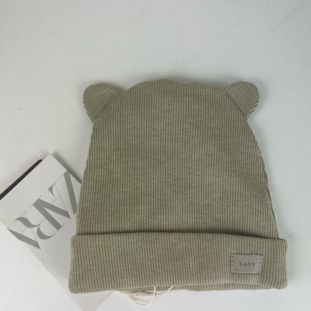 Zara RIBBED EAR APPLIQUÉS HAT size 1-6 months